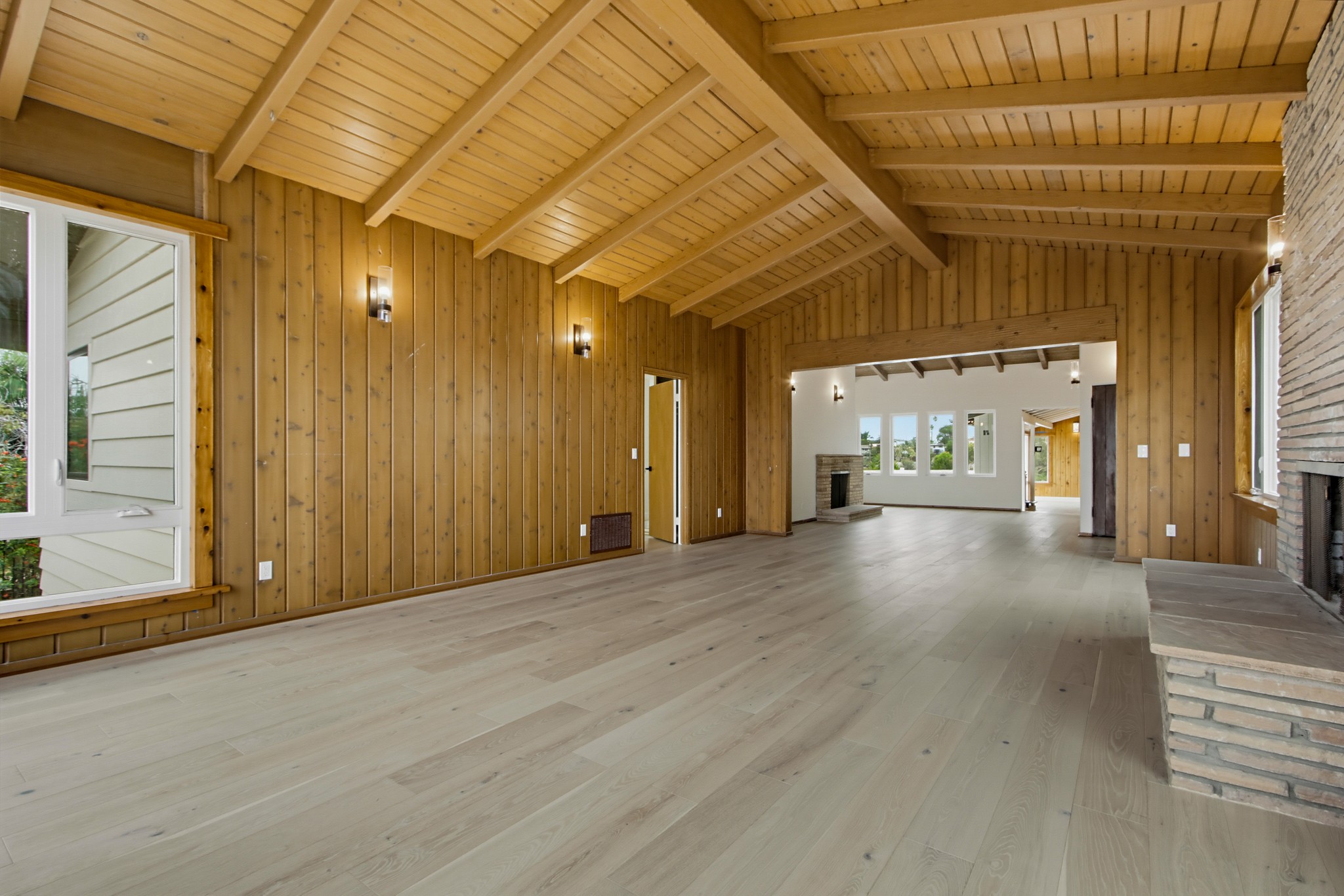 Virtual tour photo 18 of 73 for 551 Crouch St