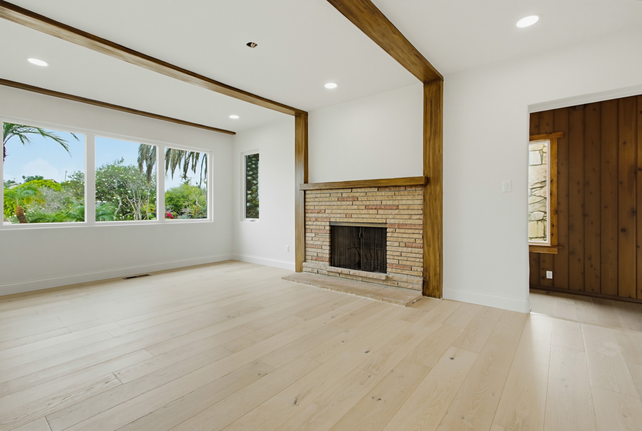 Virtual tour photo 21 of 73 for 551 Crouch St