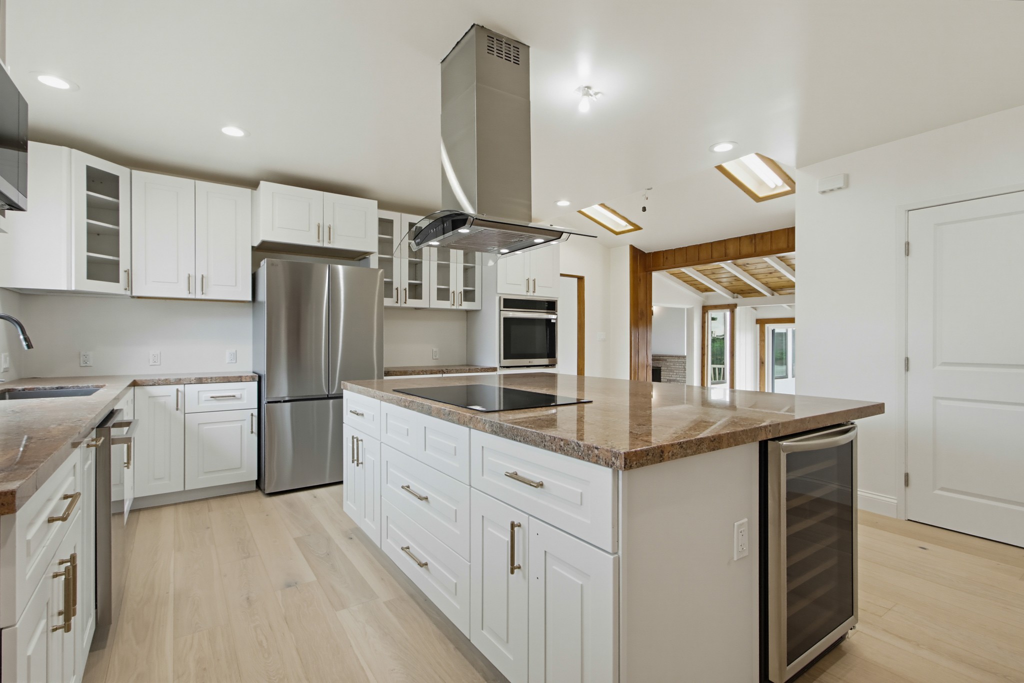 Virtual tour photo 26 of 73 for 551 Crouch St