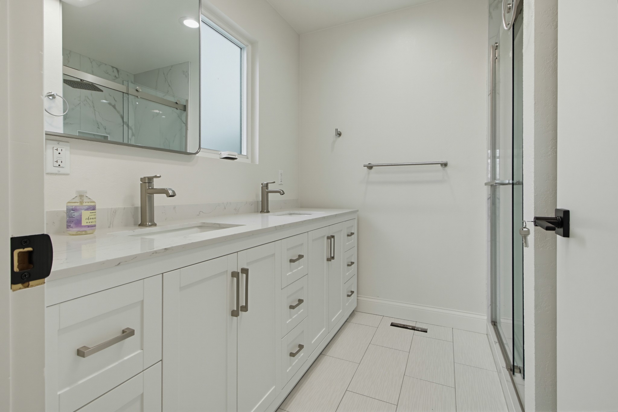 Virtual tour photo 35 of 73 for 551 Crouch St