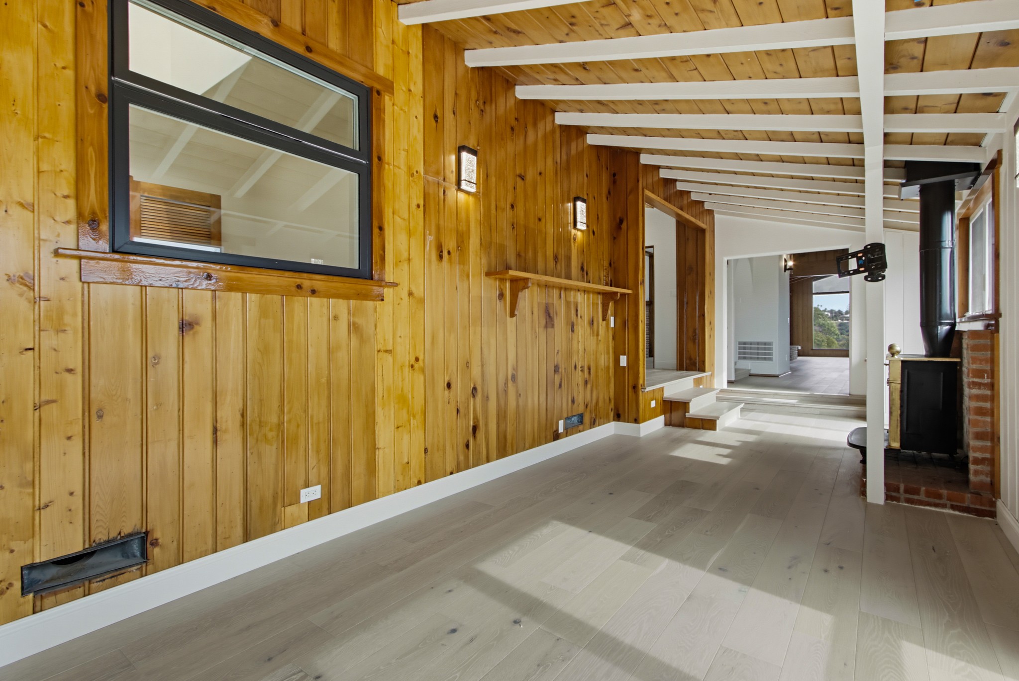 Virtual tour photo 51 of 73 for 551 Crouch St