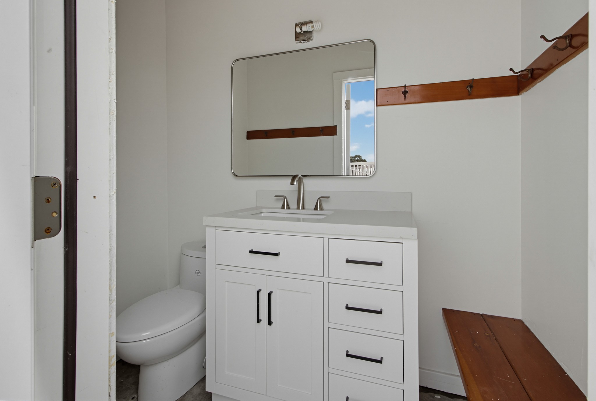 Virtual tour photo 55 of 73 for 551 Crouch St
