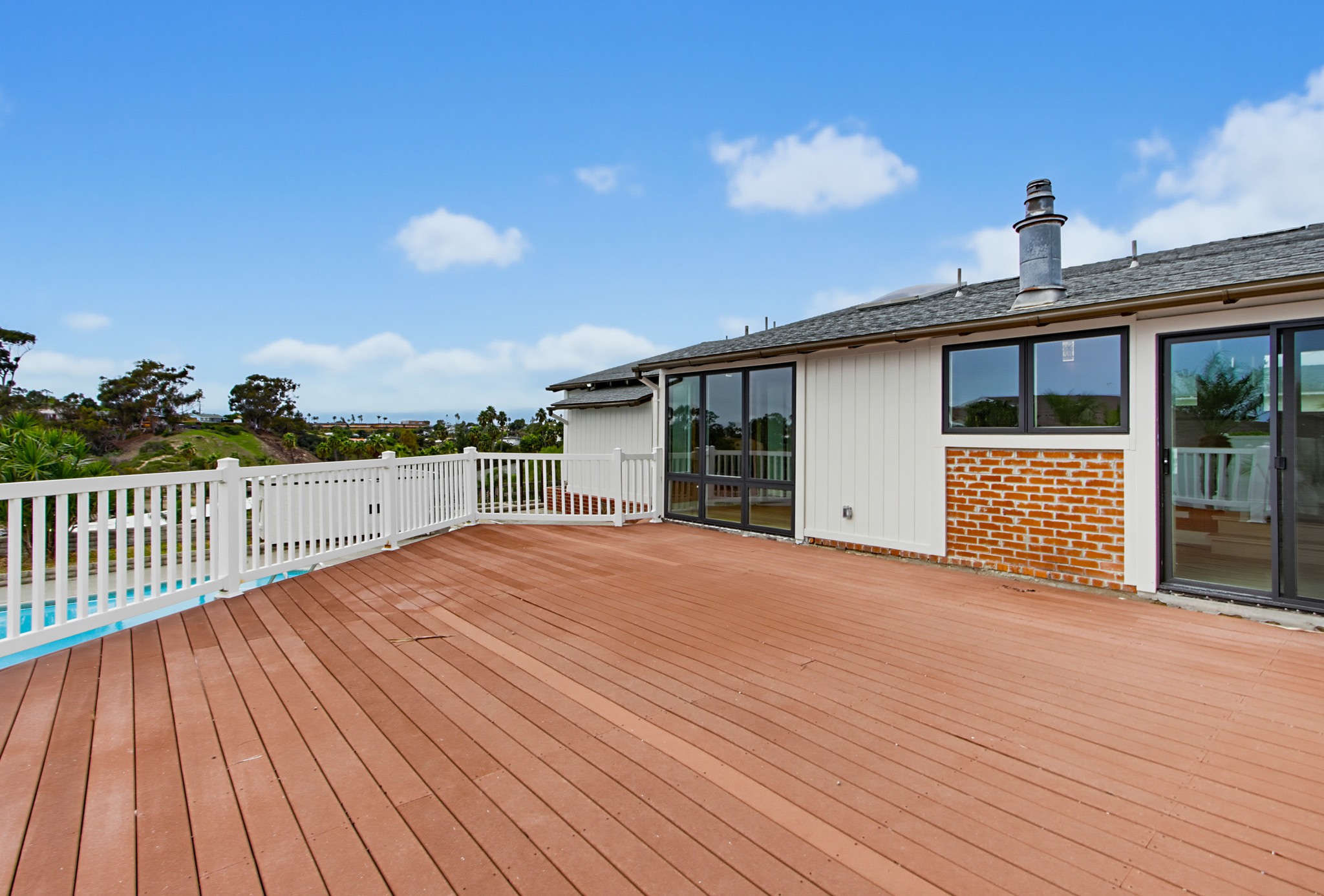 Virtual tour photo 59 of 73 for 551 Crouch St