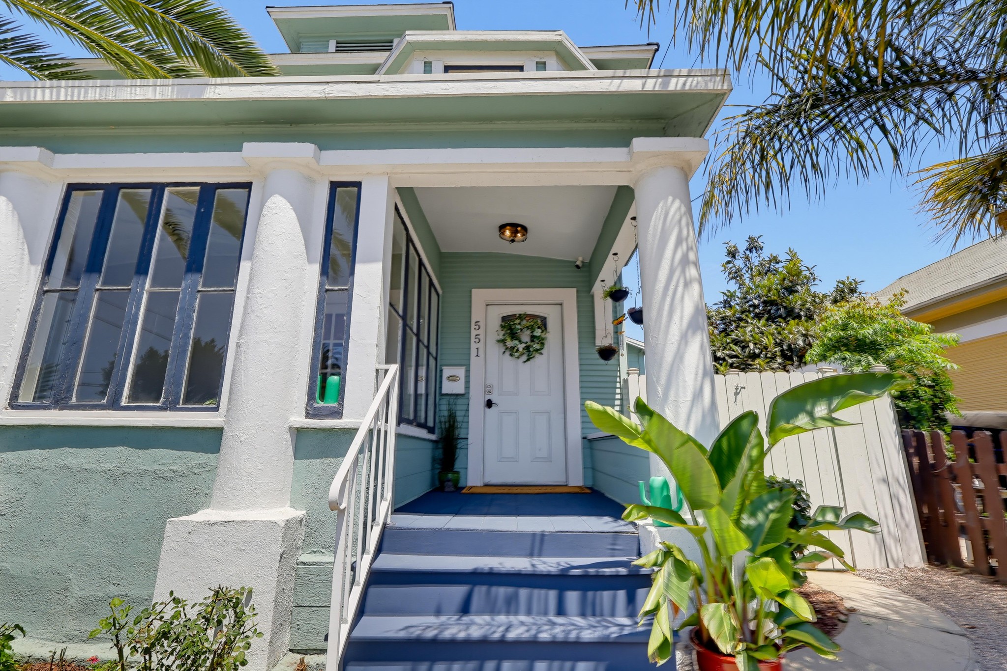 Virtual tour photo 6 of 67 for 551 W 8th St