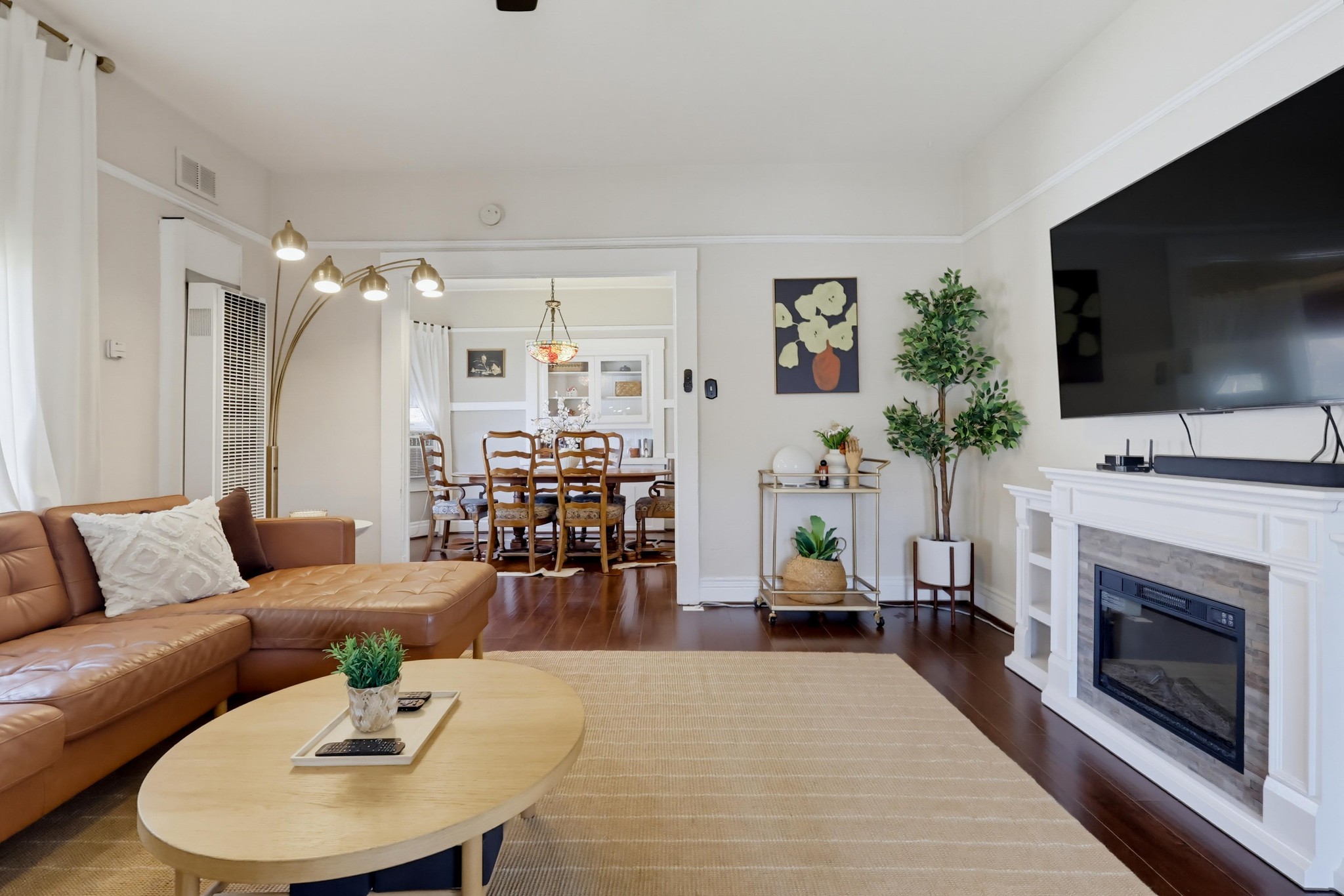 Virtual tour photo 14 of 67 for 551 W 8th St