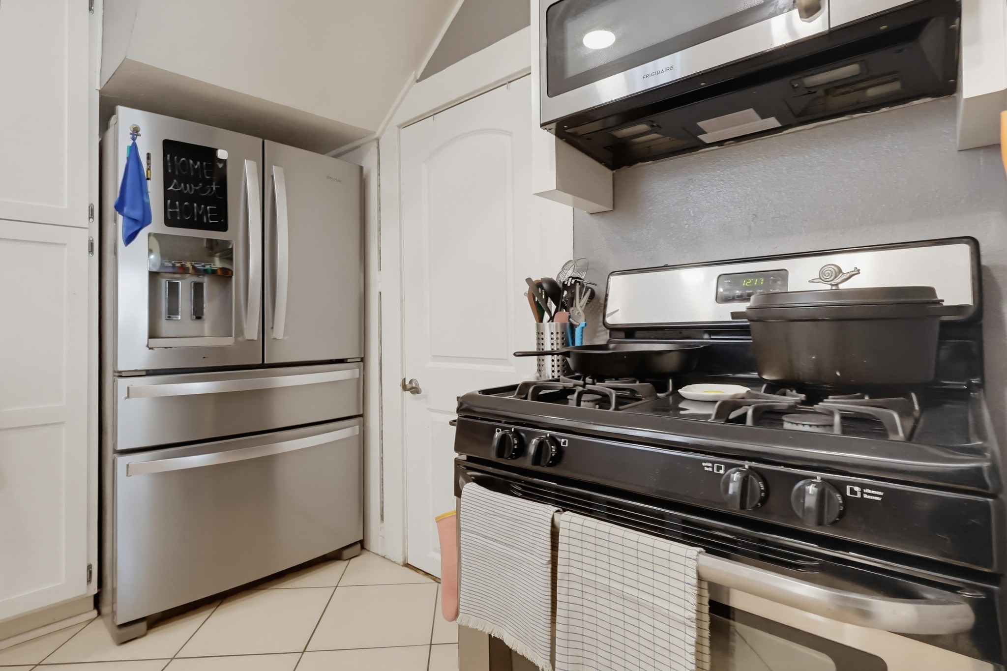 Virtual tour photo 30 of 67 for 551 W 8th St