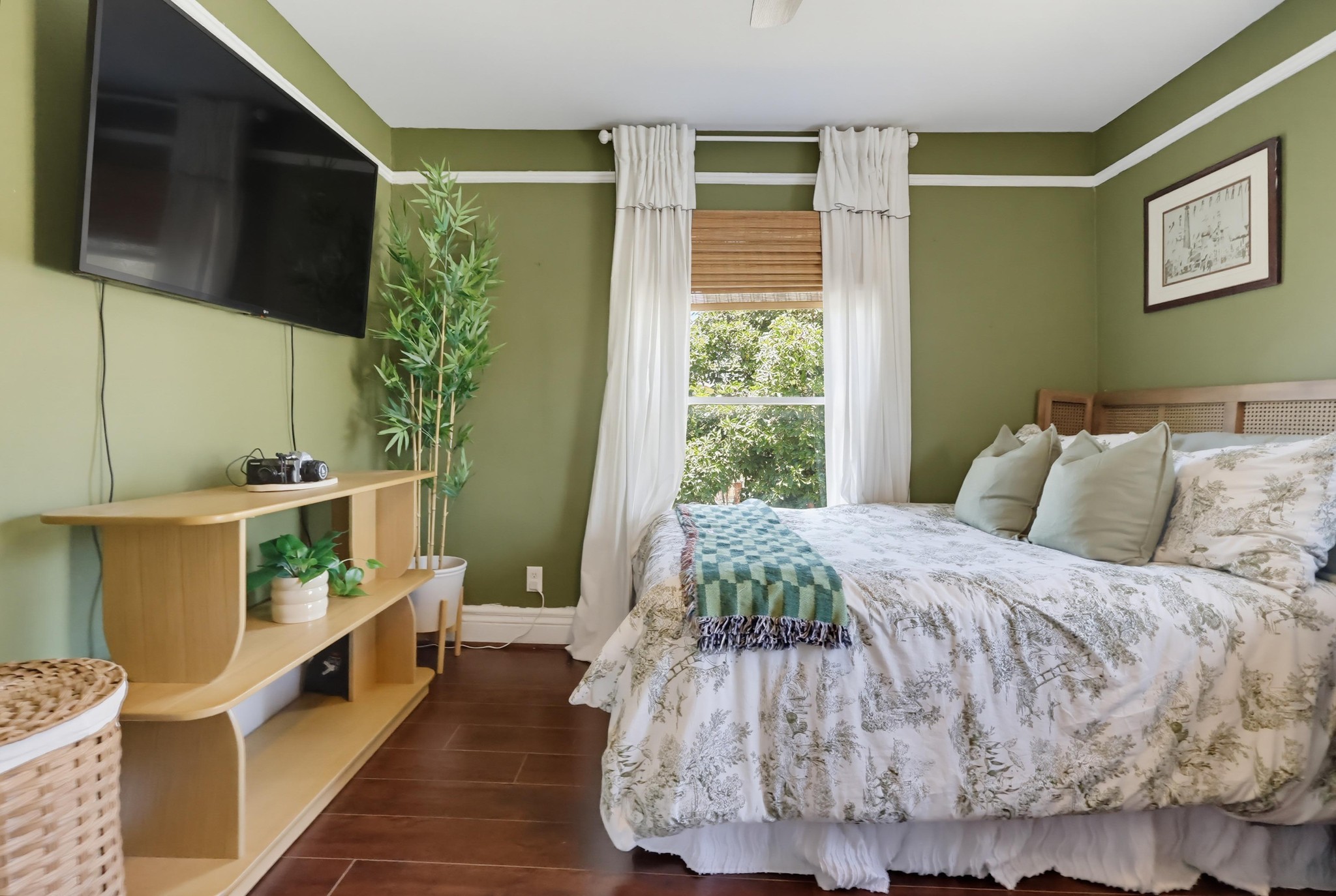 Virtual tour photo 48 of 67 for 551 W 8th St