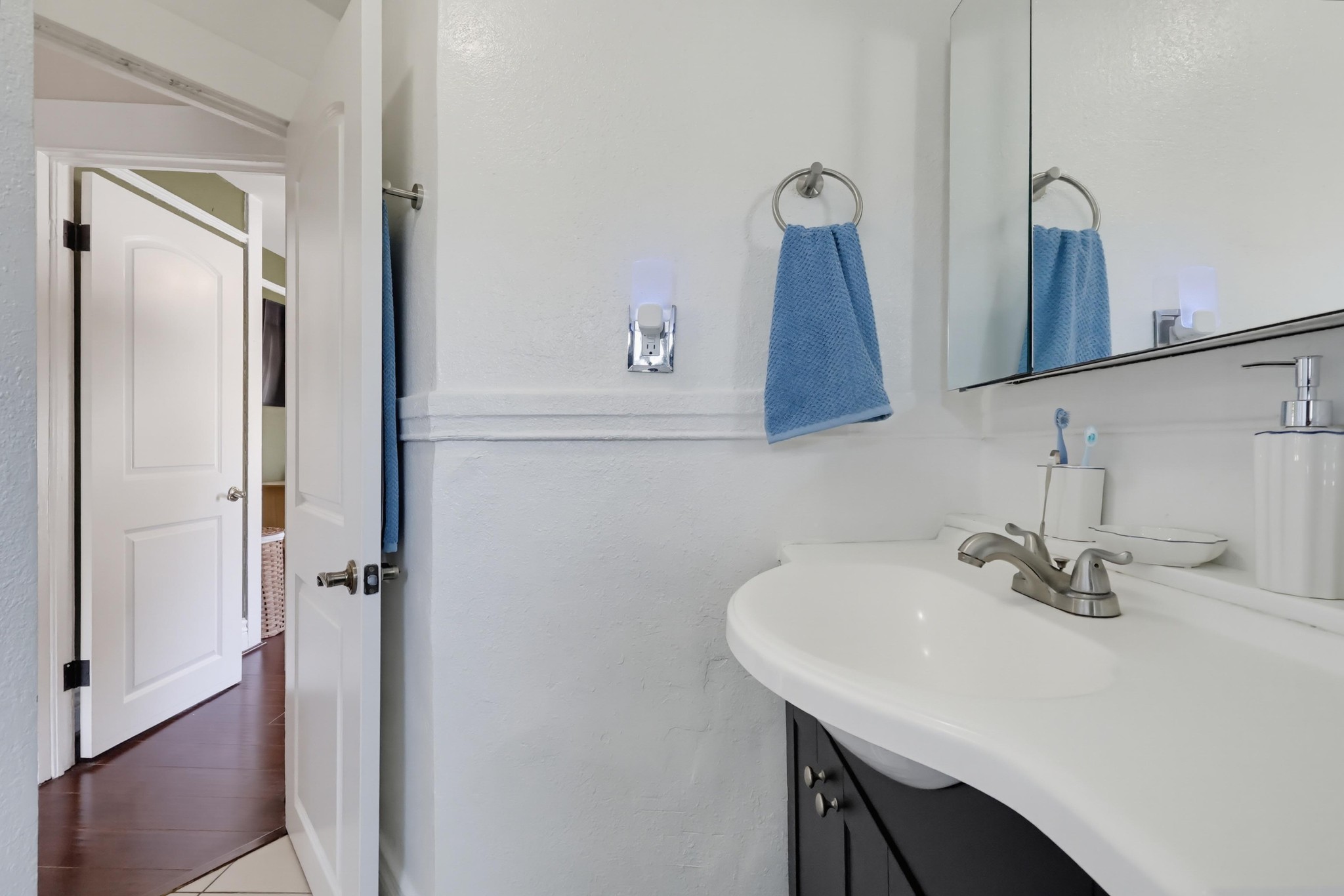 Virtual tour photo 55 of 67 for 551 W 8th St
