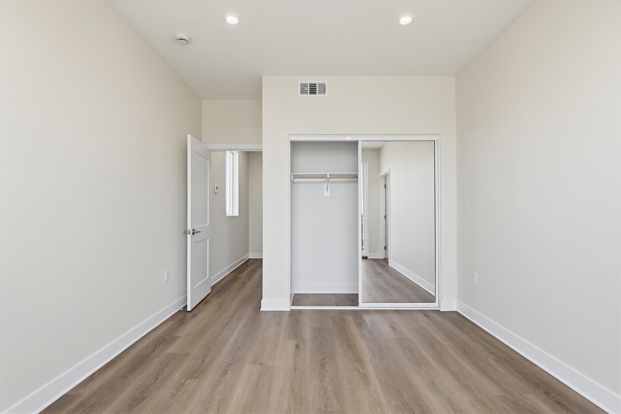 Virtual tour photo 15 of 88 for 551 W 8th St