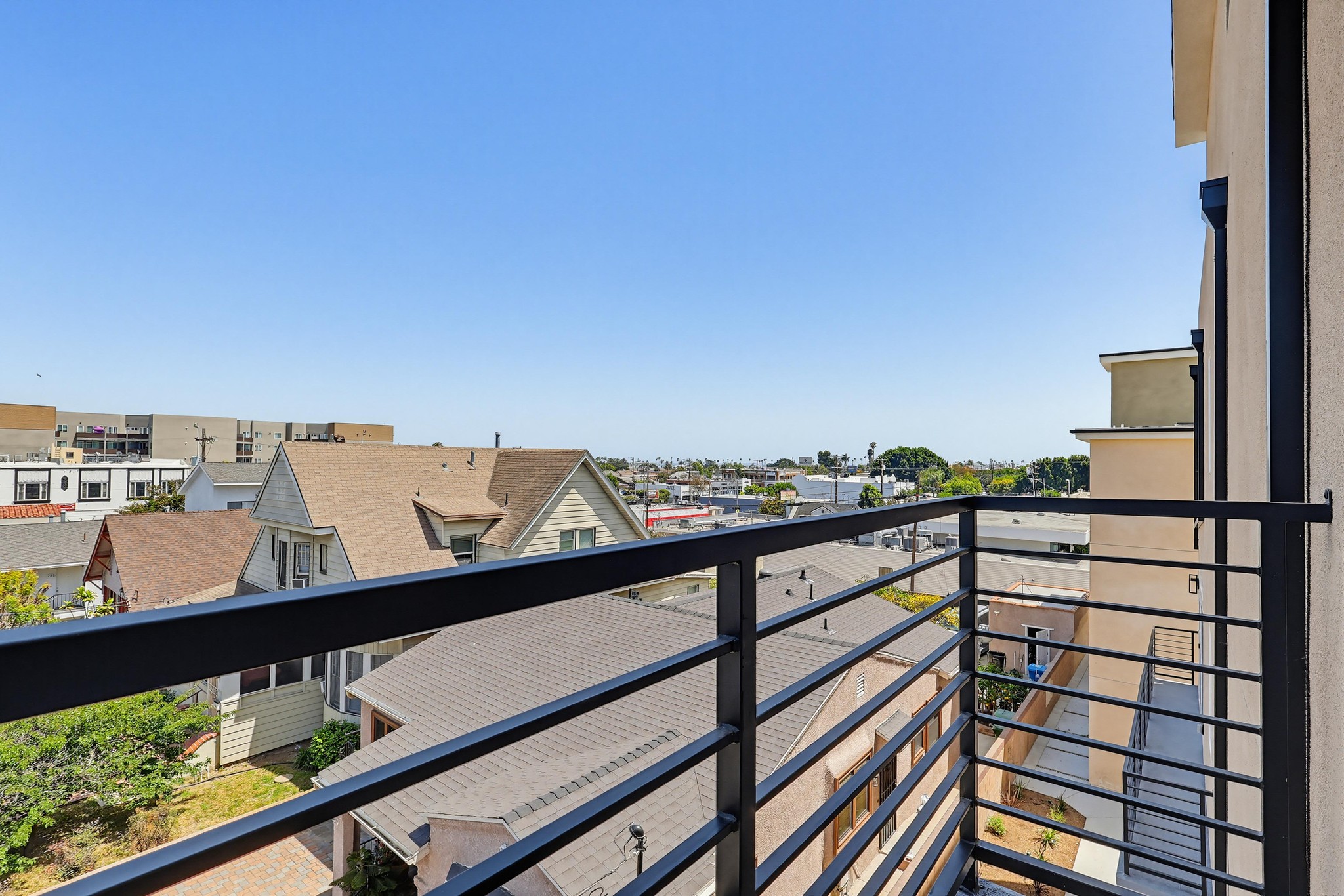 Virtual tour photo 22 of 88 for 551 W 8th St