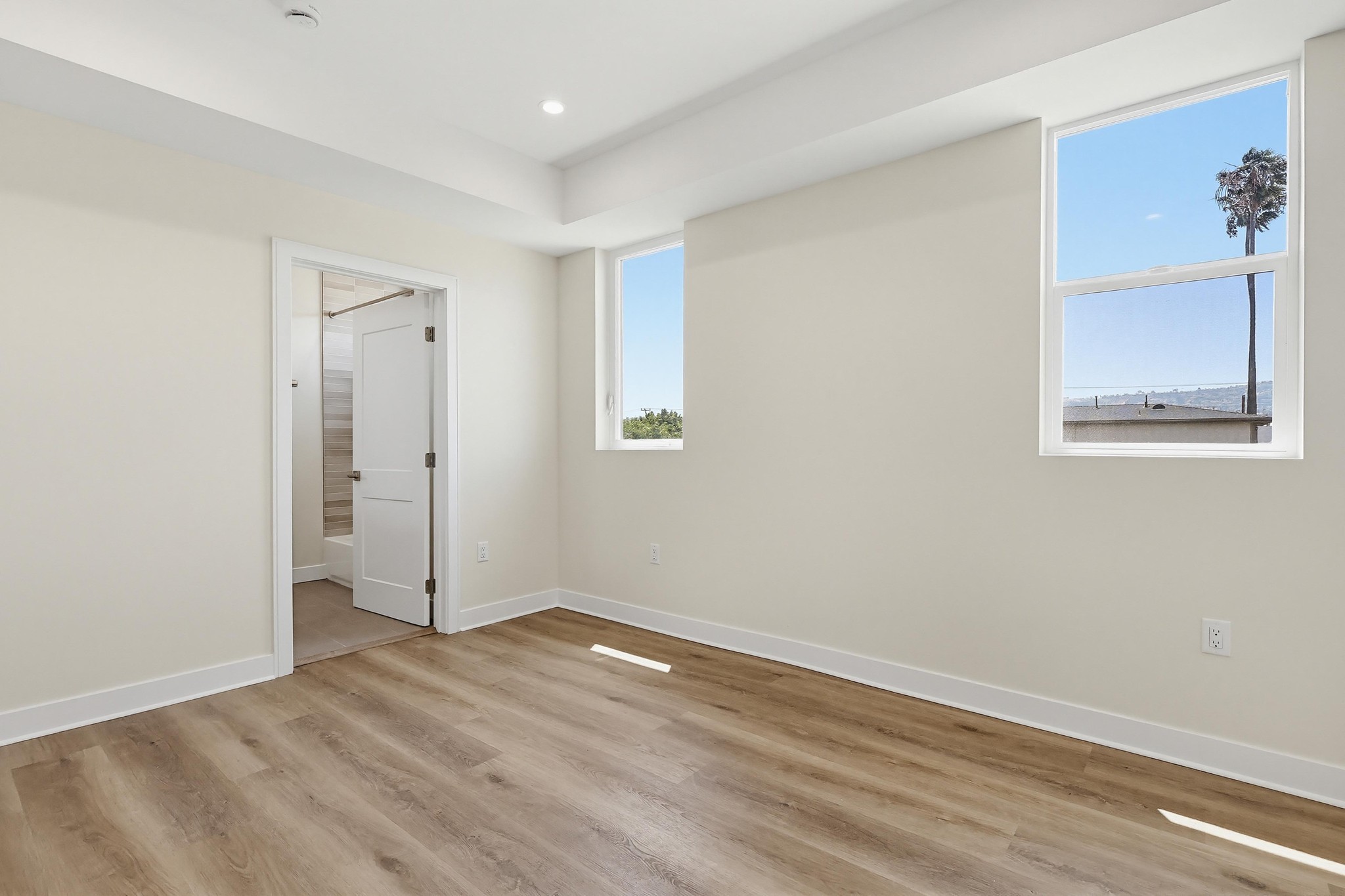 Virtual tour photo 24 of 88 for 551 W 8th St