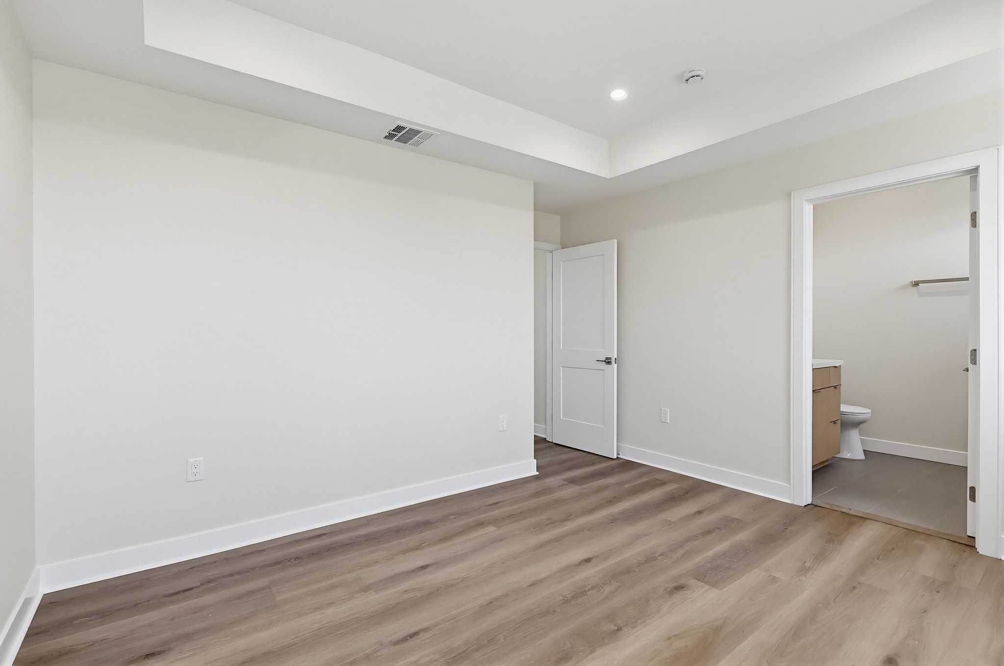Virtual tour photo 26 of 88 for 551 W 8th St