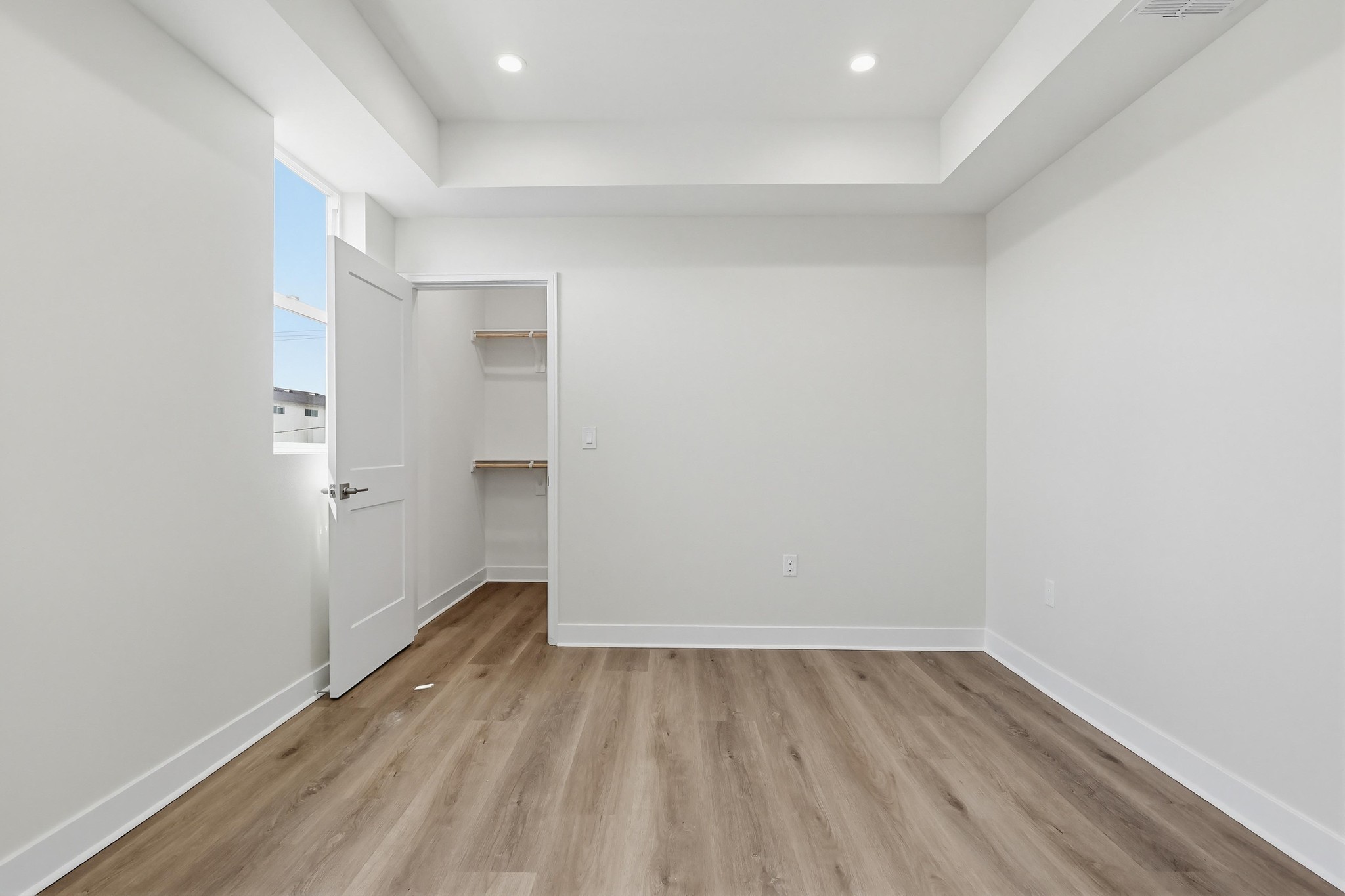 Virtual tour photo 28 of 88 for 551 W 8th St