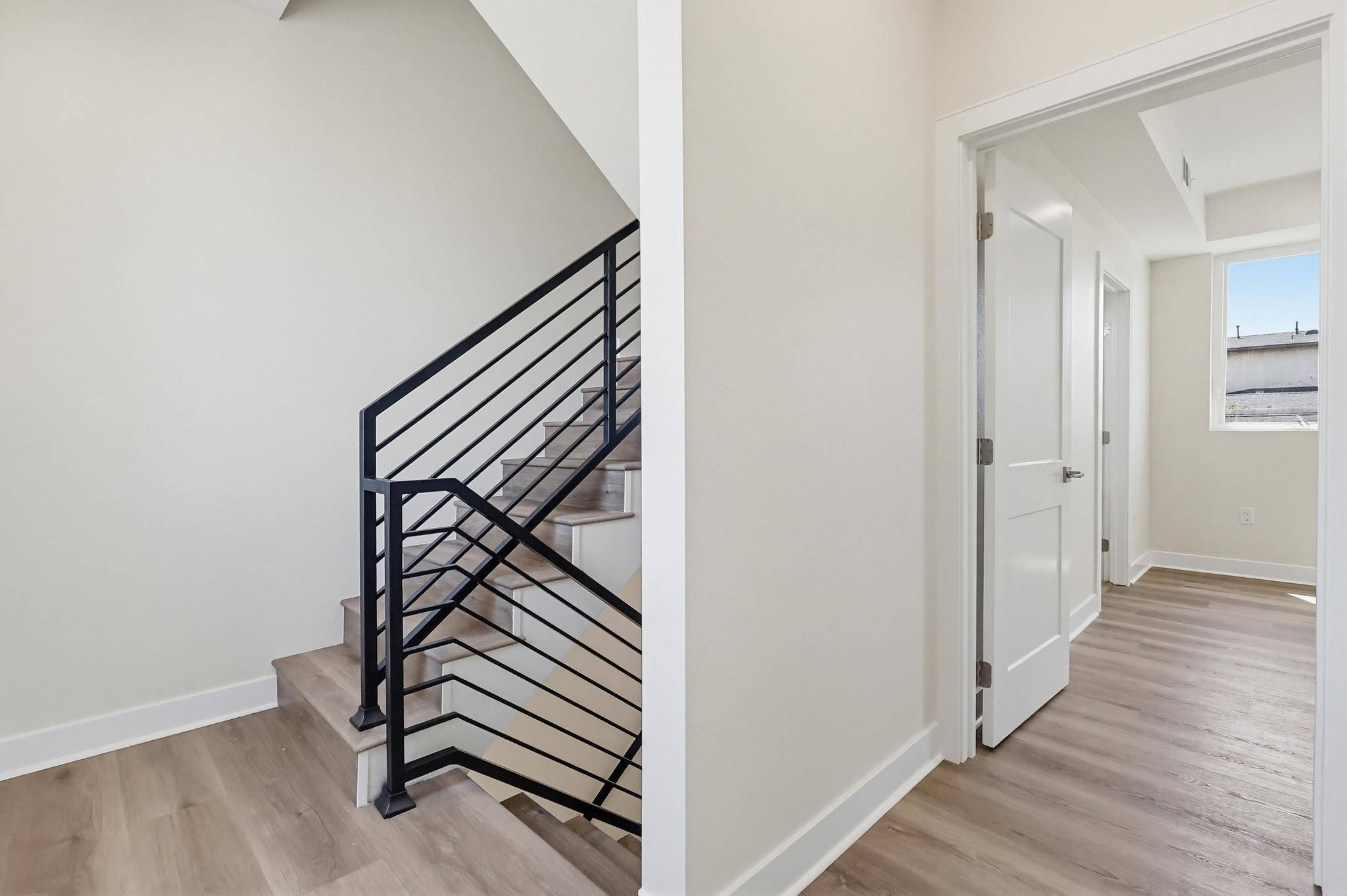Virtual tour photo 37 of 88 for 551 W 8th St
