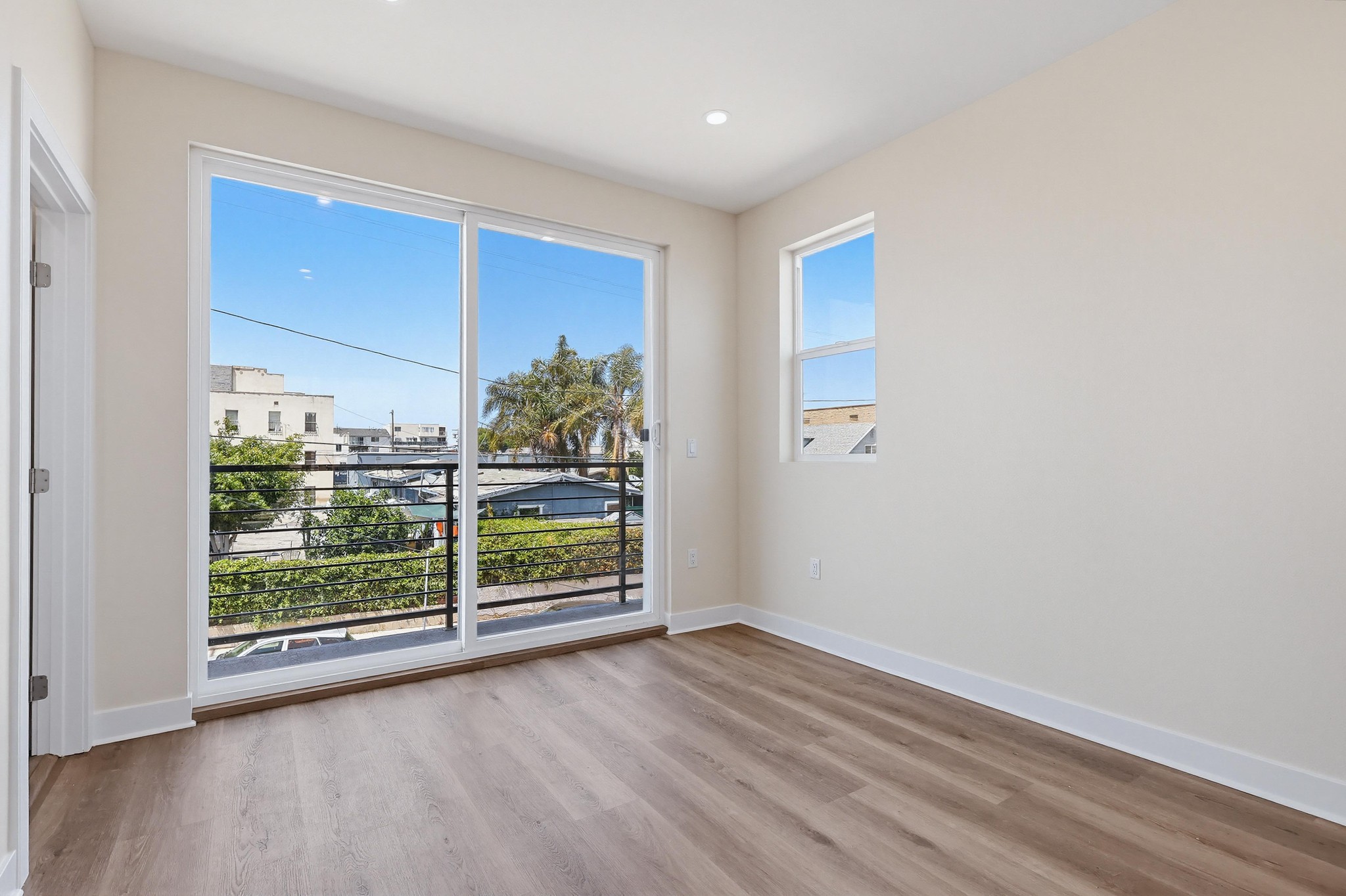 Virtual tour photo 39 of 88 for 551 W 8th St