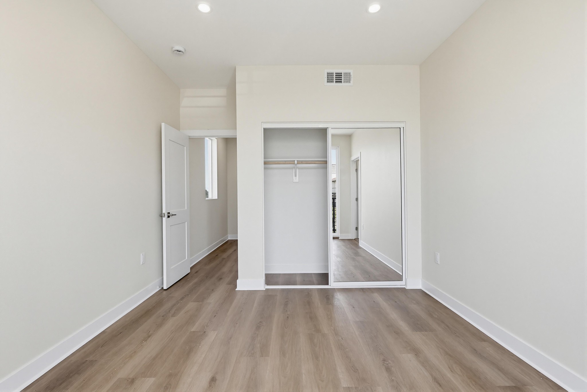 Virtual tour photo 42 of 88 for 551 W 8th St