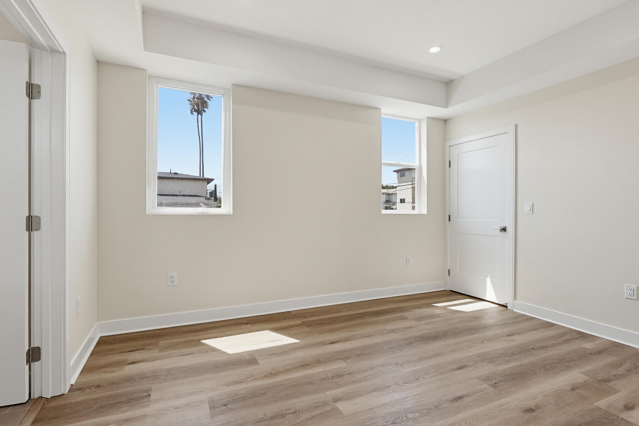 Virtual tour photo 55 of 88 for 551 W 8th St