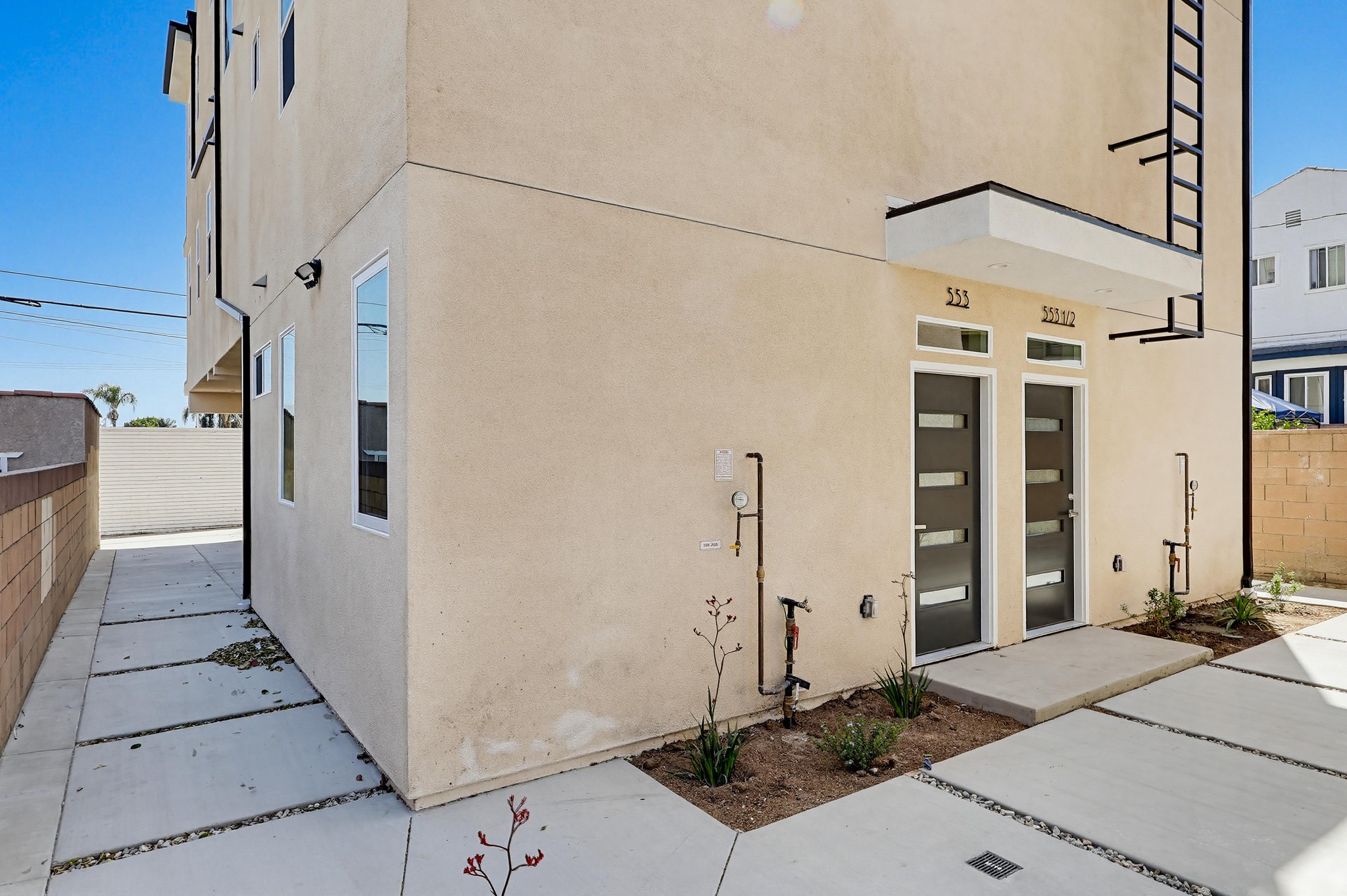 Virtual tour photo 65 of 88 for 551 W 8th St