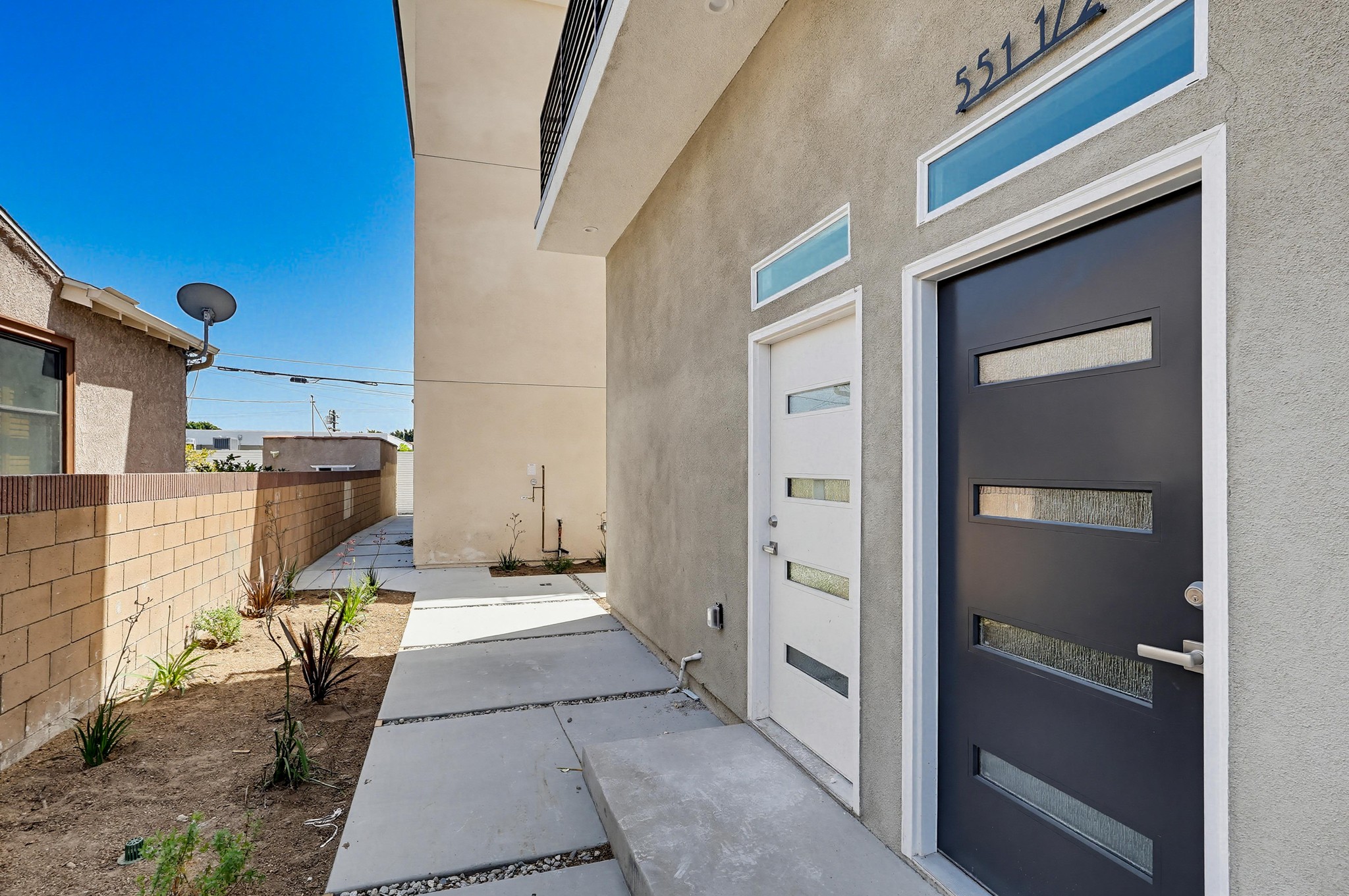 Virtual tour photo 66 of 88 for 551 W 8th St