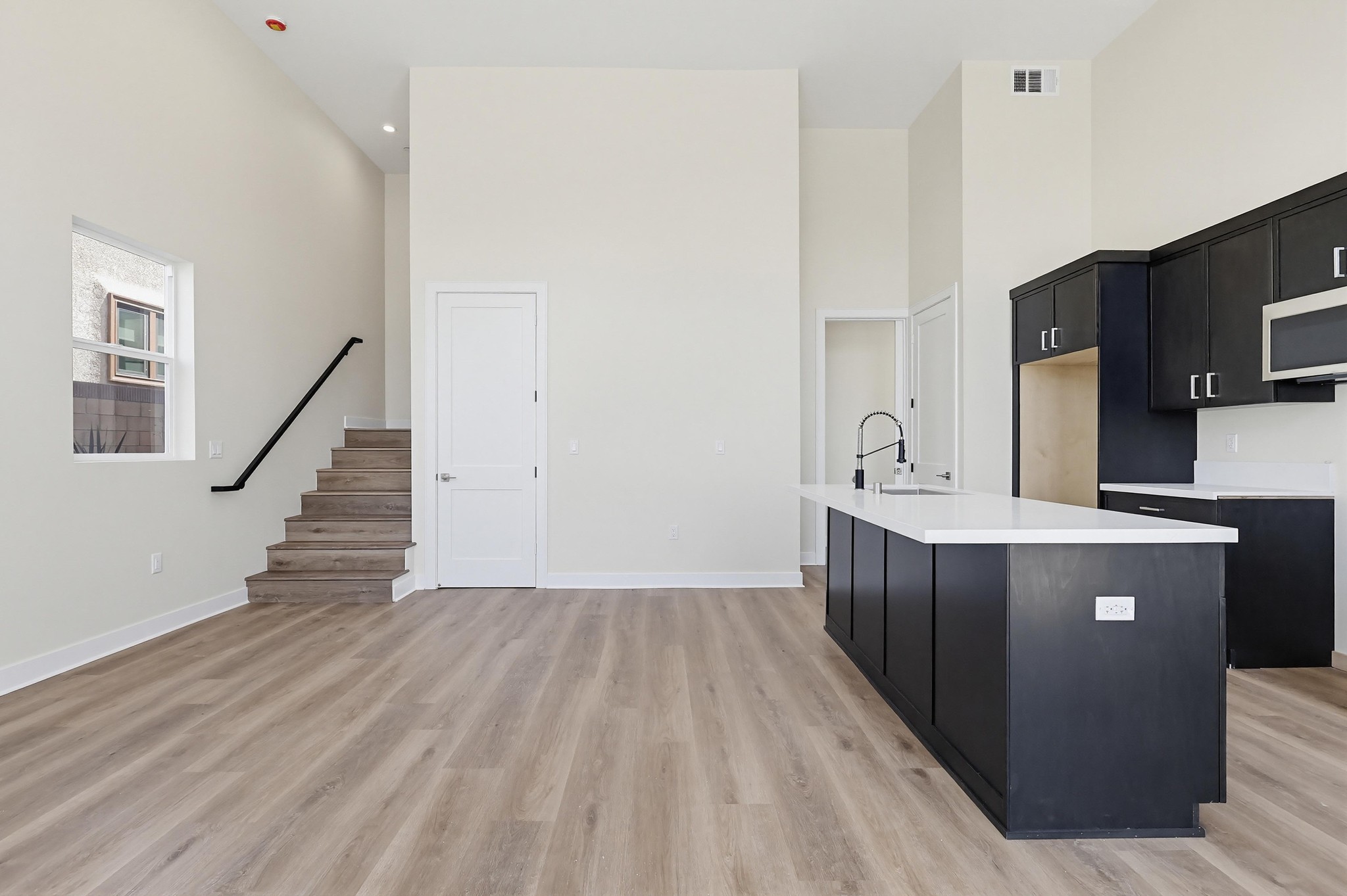 Virtual tour photo 67 of 88 for 551 W 8th St