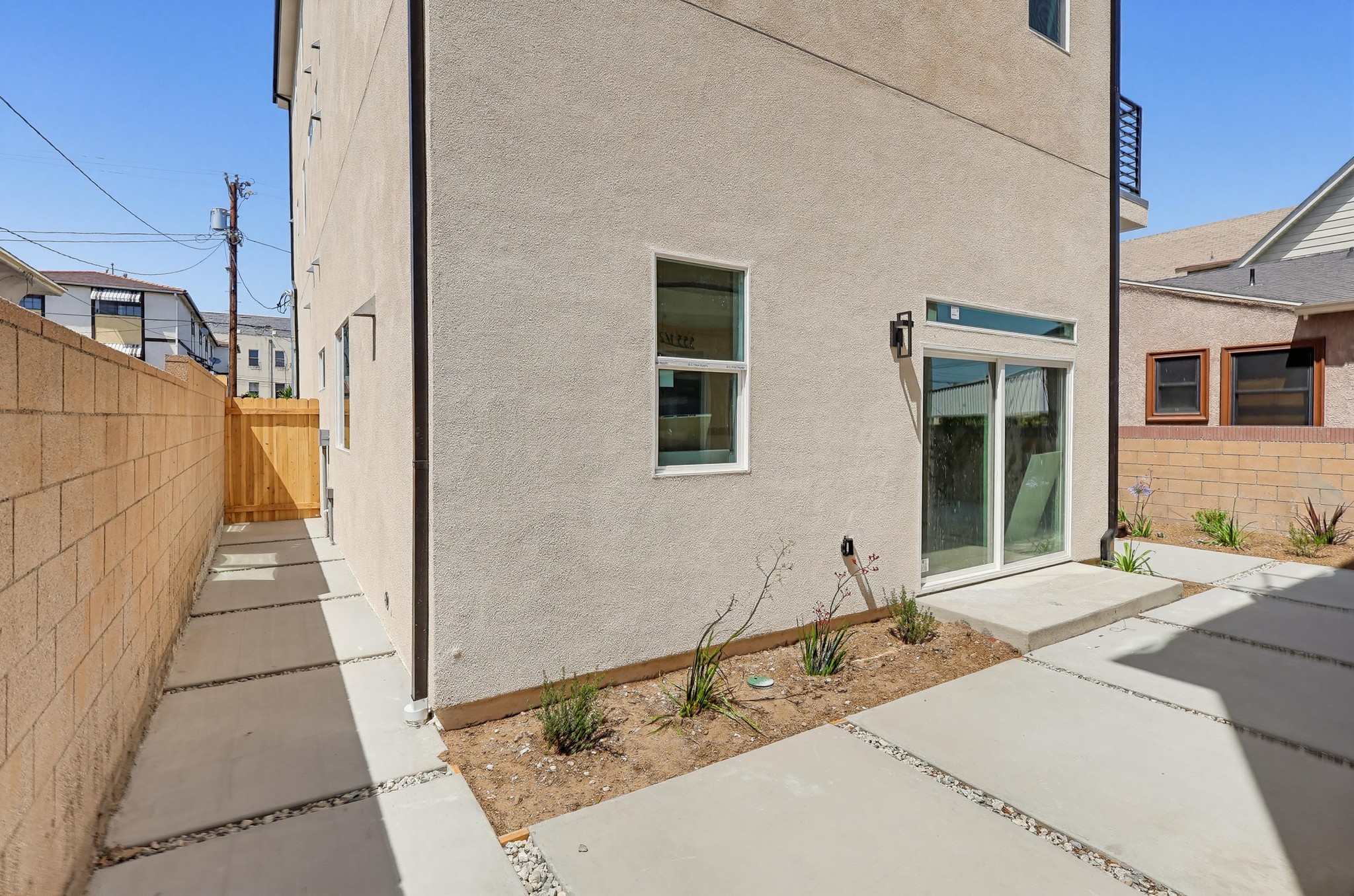 Virtual tour photo 85 of 88 for 551 W 8th St