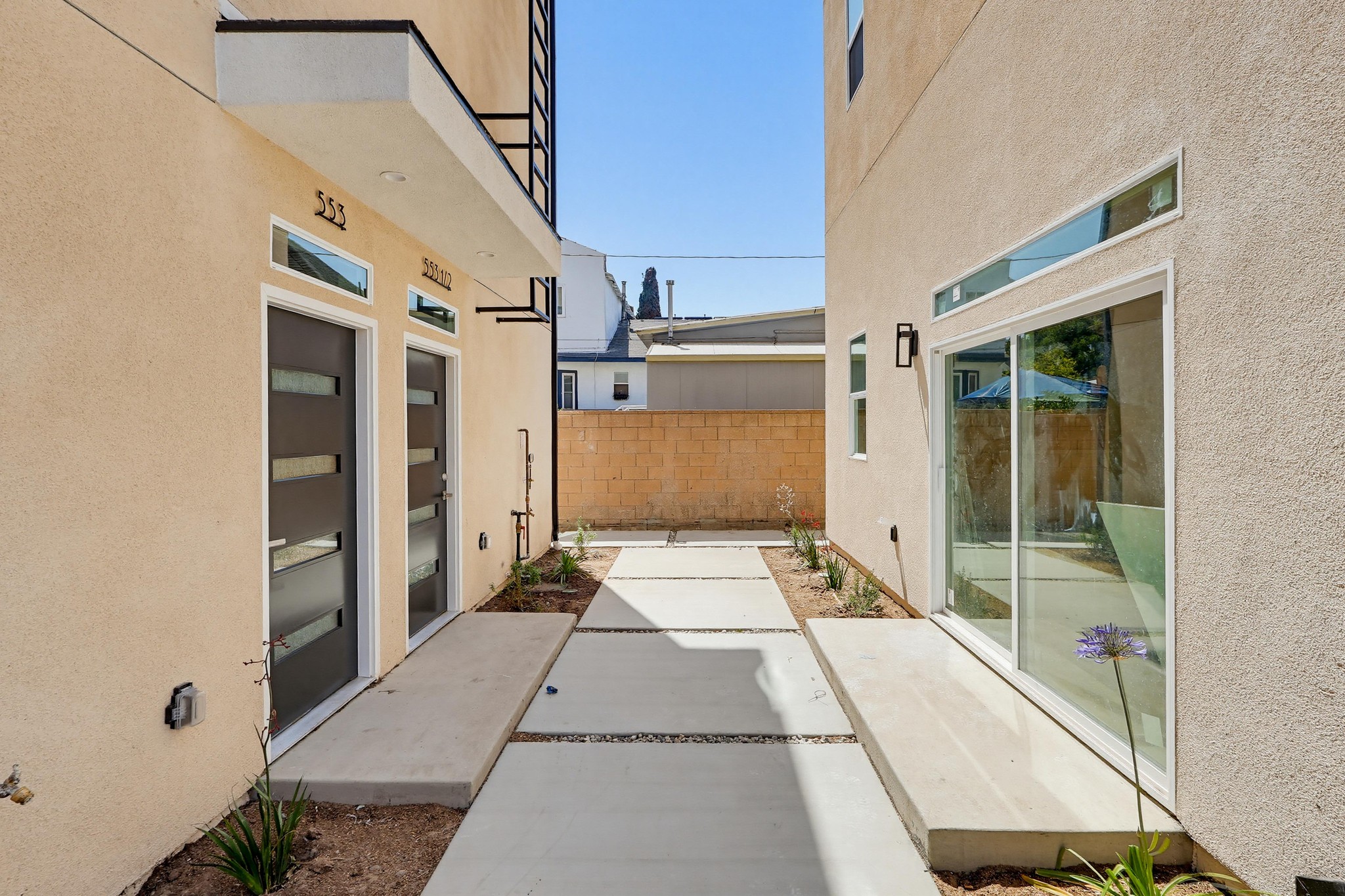 Virtual tour photo 86 of 88 for 551 W 8th St