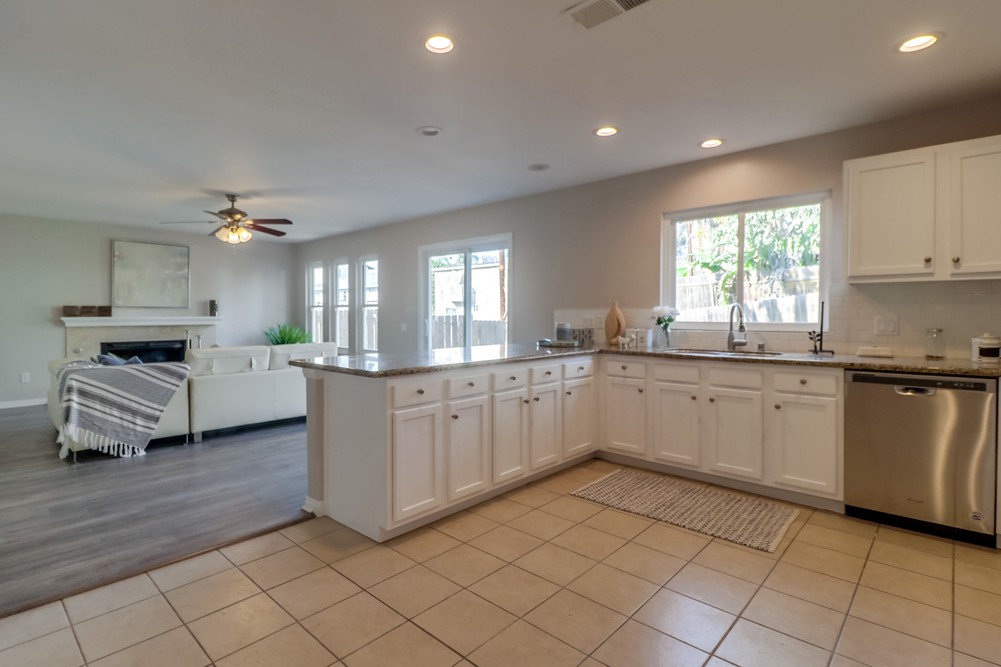 Virtual tour photo 21 of 45 for 5518 Trinidad Way
