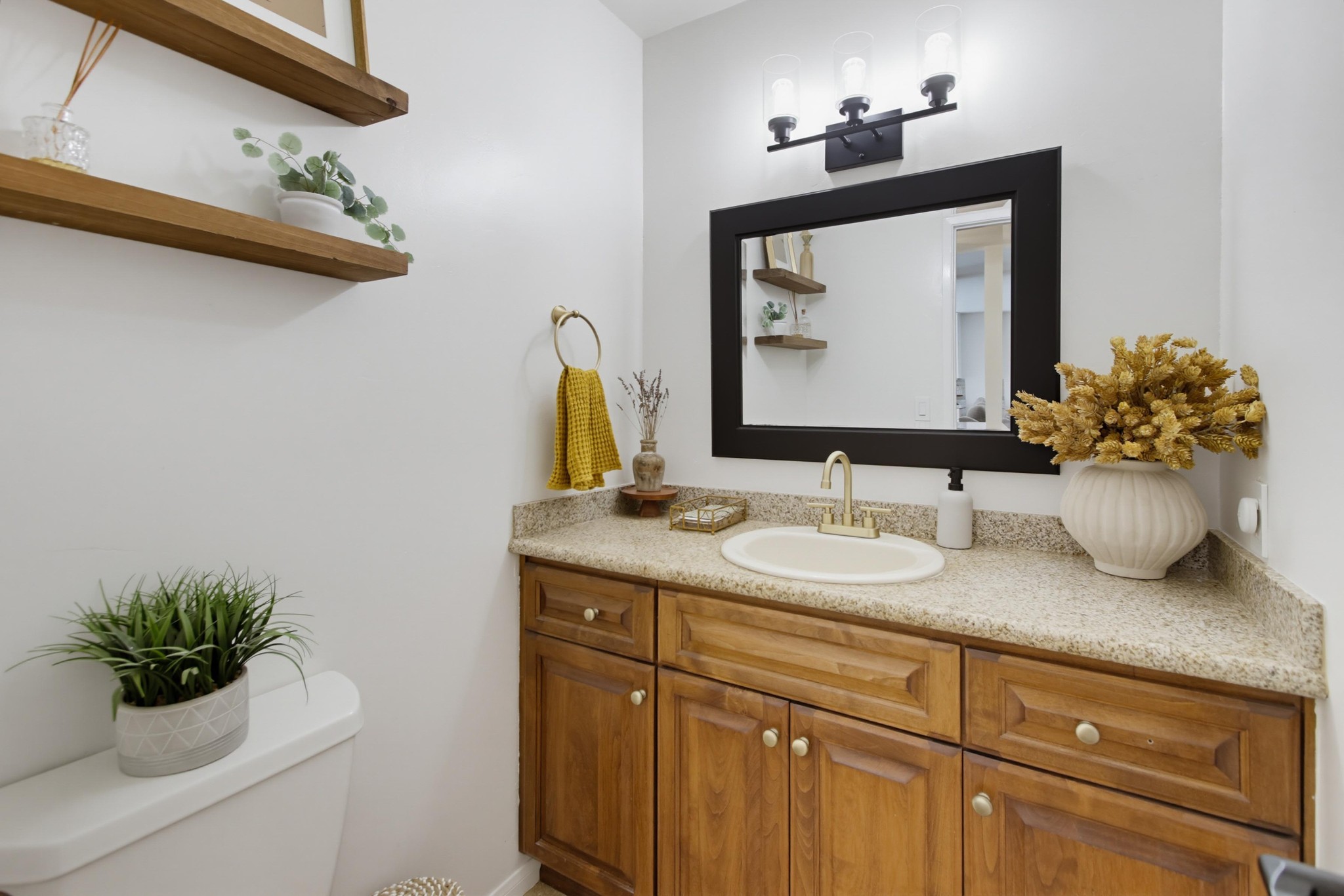 Virtual tour photo 13 of 54 for 5520 Aztec Dr