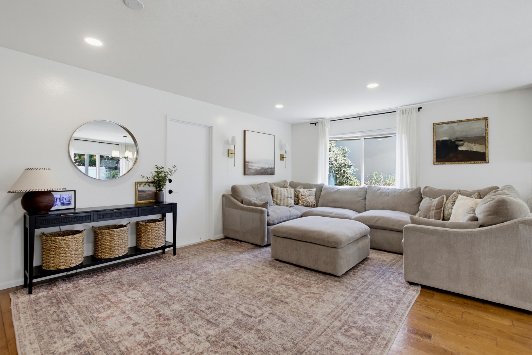 Virtual tour photo 14 of 54 for 5520 Aztec Dr