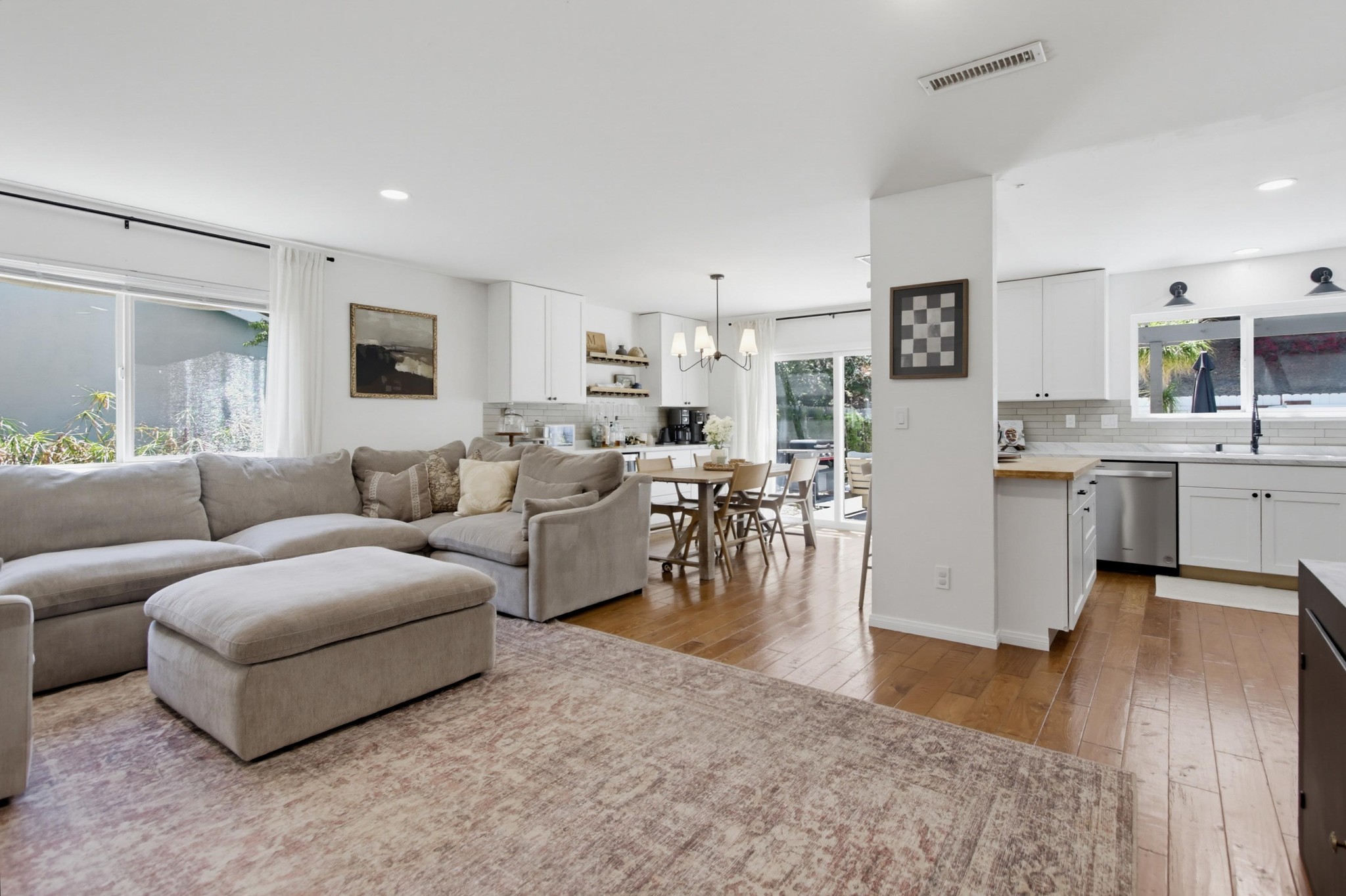 Virtual tour photo 15 of 54 for 5520 Aztec Dr