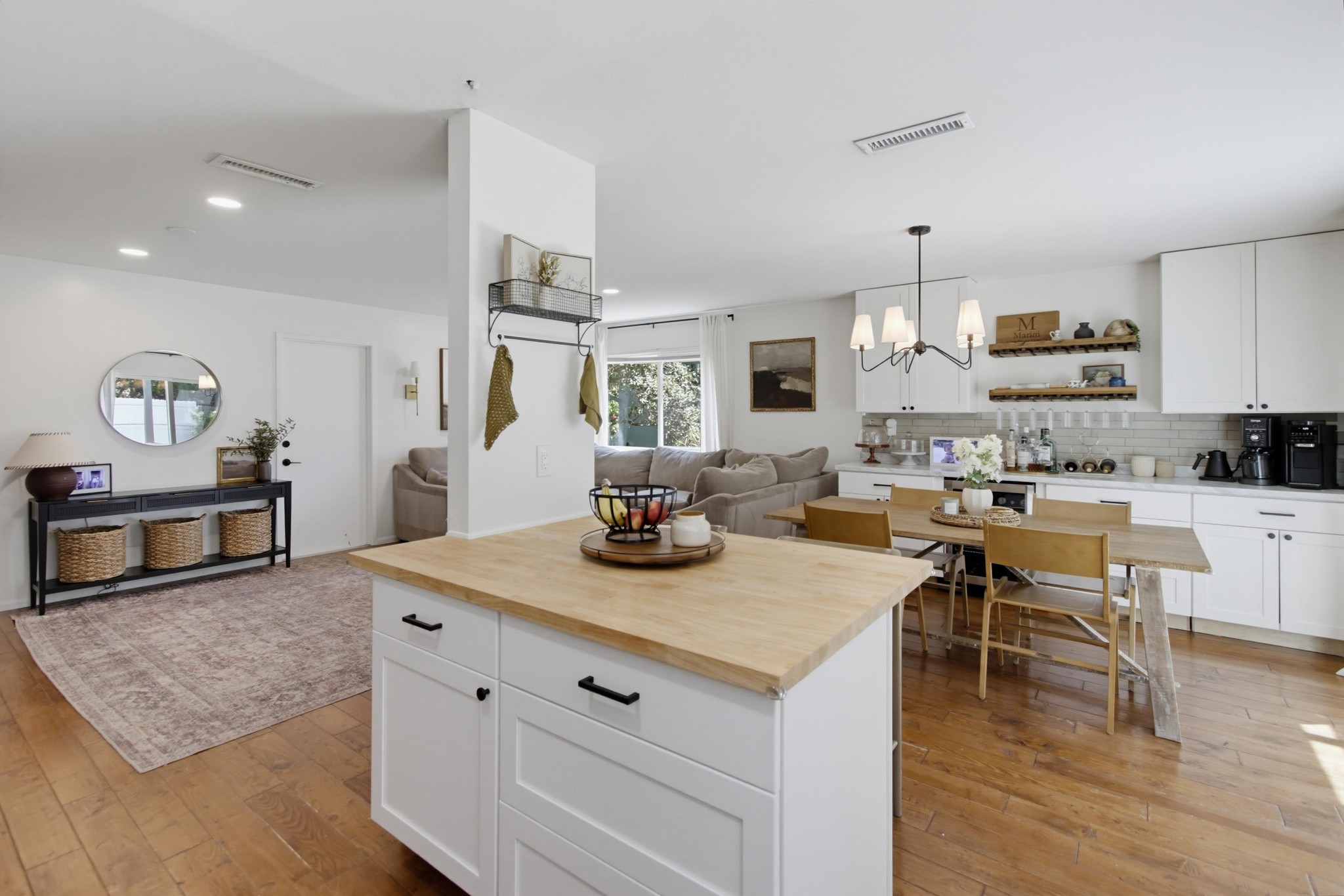 Virtual tour photo 23 of 54 for 5520 Aztec Dr