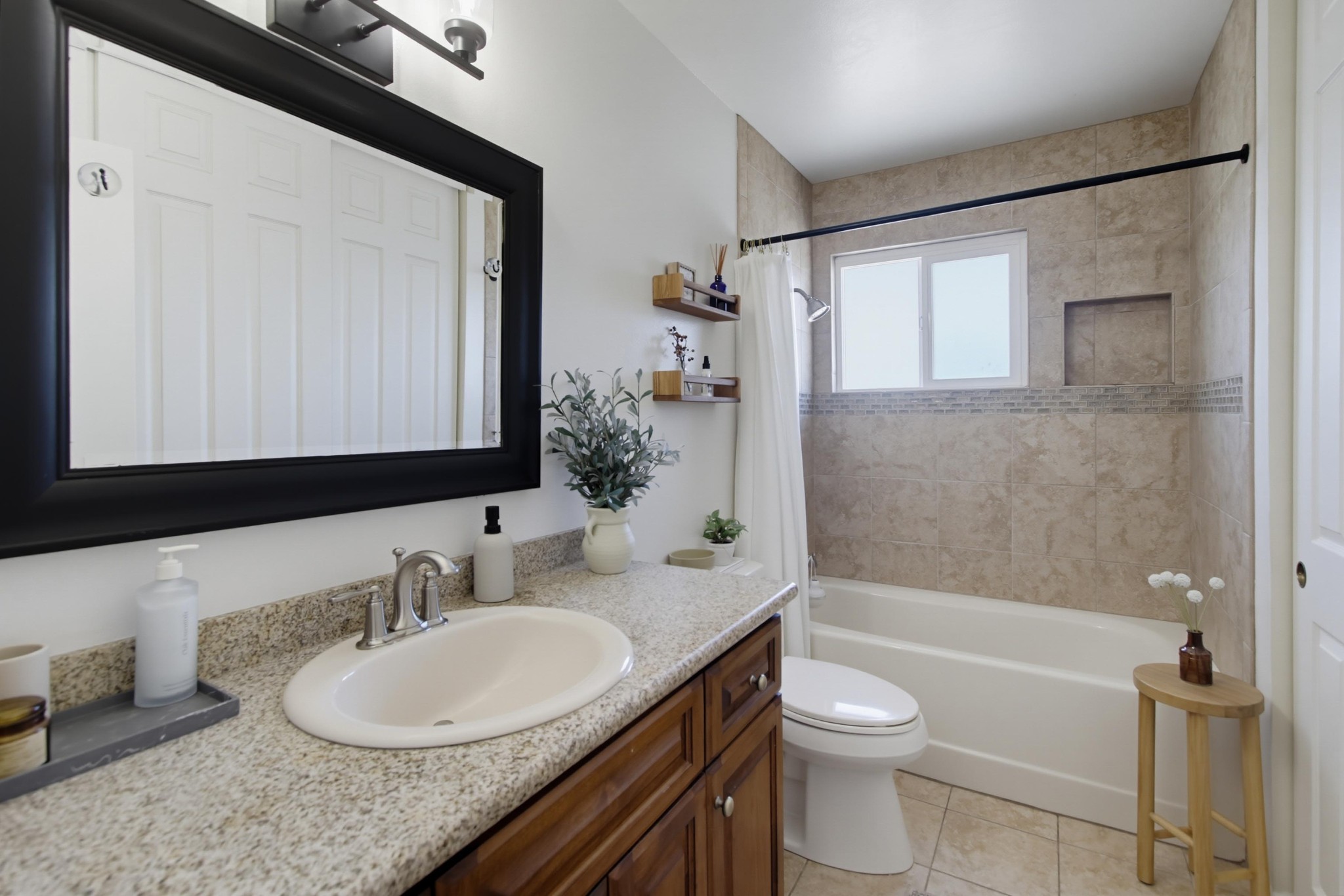 Virtual tour photo 32 of 54 for 5520 Aztec Dr