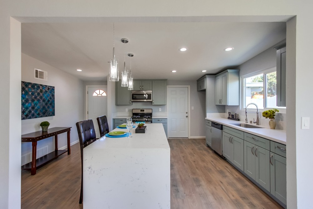 Virtual tour photo 9 of 31 for 553 Doolittle Ave
