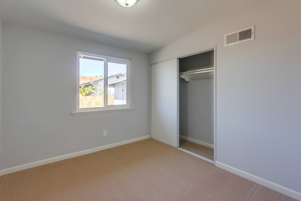 Virtual tour photo 23 of 31 for 553 Doolittle Ave