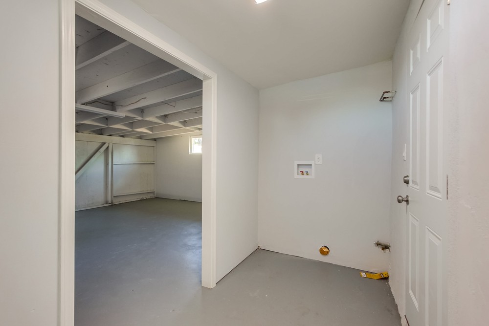 Virtual tour photo 31 of 31 for 553 Doolittle Ave
