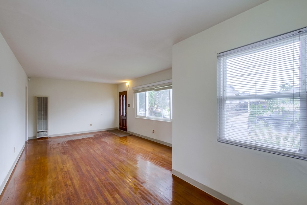 Virtual tour photo 8 of 28 for 5538 Carmen St