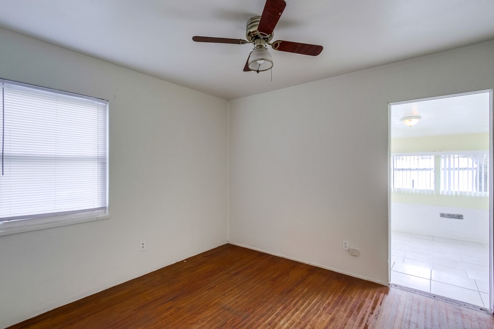 Virtual tour photo 17 of 28 for 5538 Carmen St
