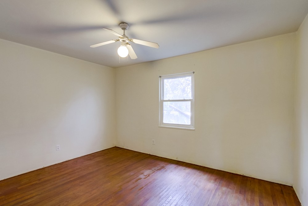 Virtual tour photo 19 of 28 for 5538 Carmen St