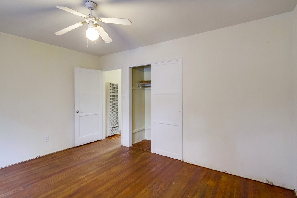 Virtual tour photo 20 of 28 for 5538 Carmen St