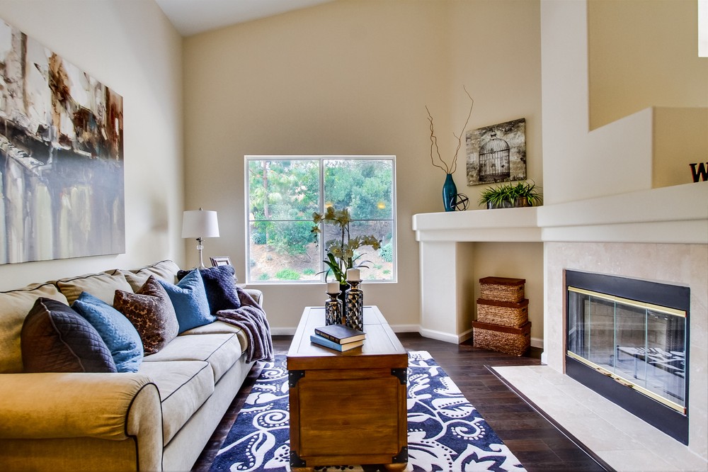Virtual tour photo 3 of 33 for 5540 Renaissance Avenue #1