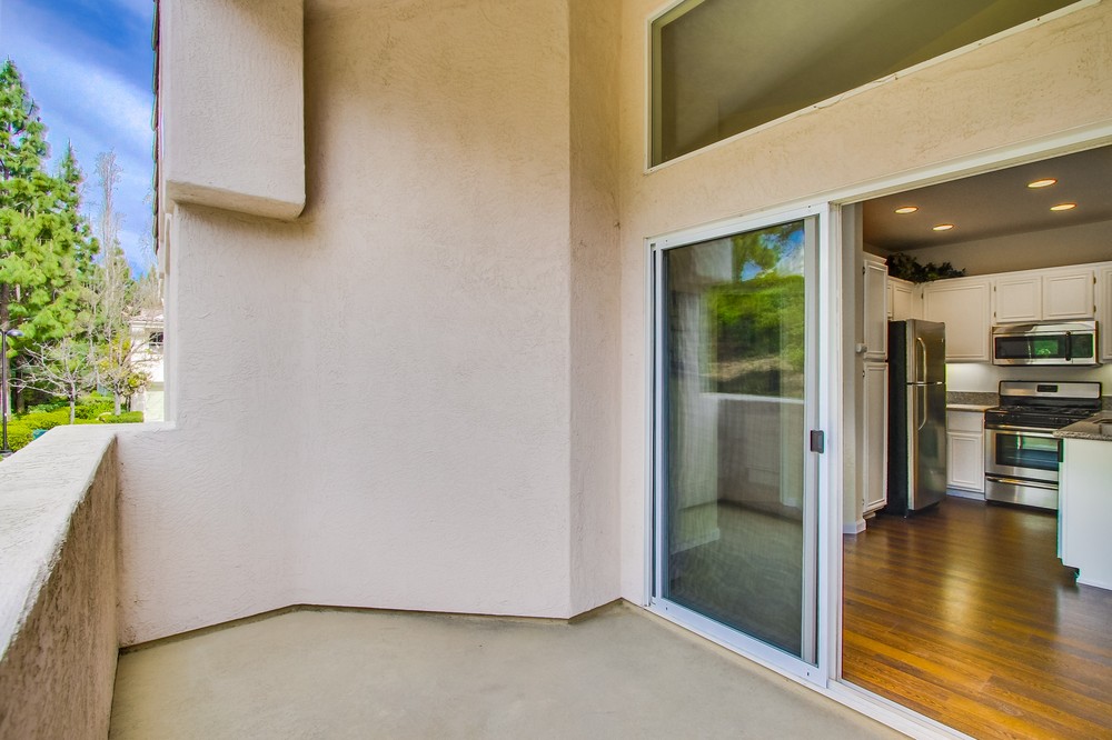 Virtual tour photo 24 of 33 for 5540 Renaissance Avenue #1