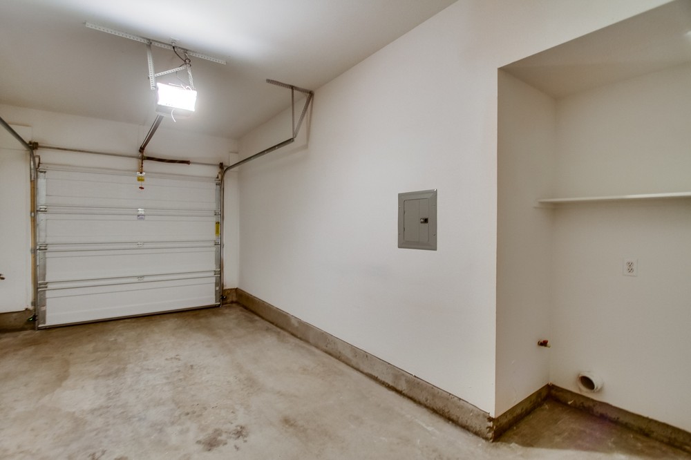 Virtual tour photo 29 of 33 for 5540 Renaissance Avenue #1