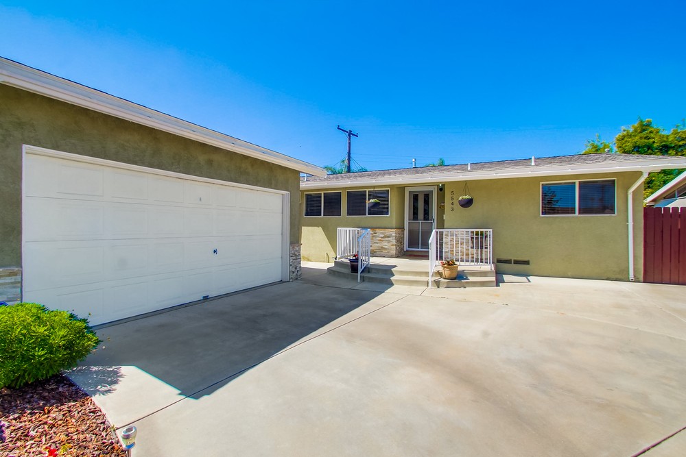 Virtual tour photo 8 of 56 for 5543 Brunswick Ave