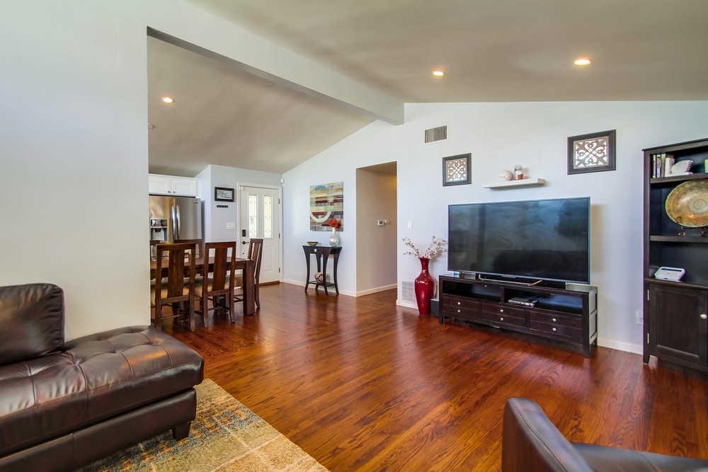 Virtual tour photo 16 of 56 for 5543 Brunswick Ave