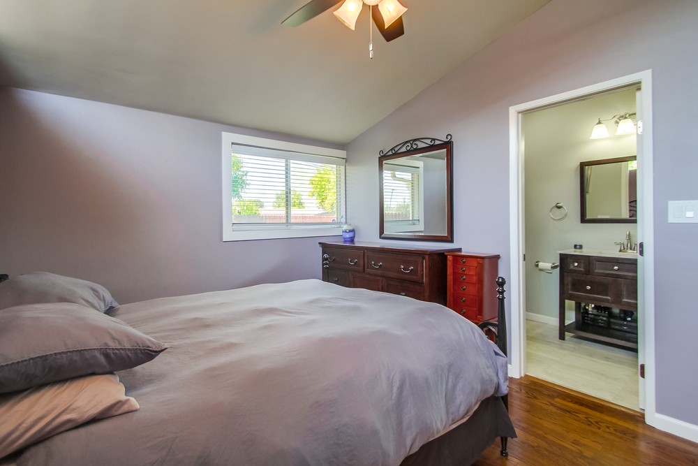 Virtual tour photo 27 of 56 for 5543 Brunswick Ave