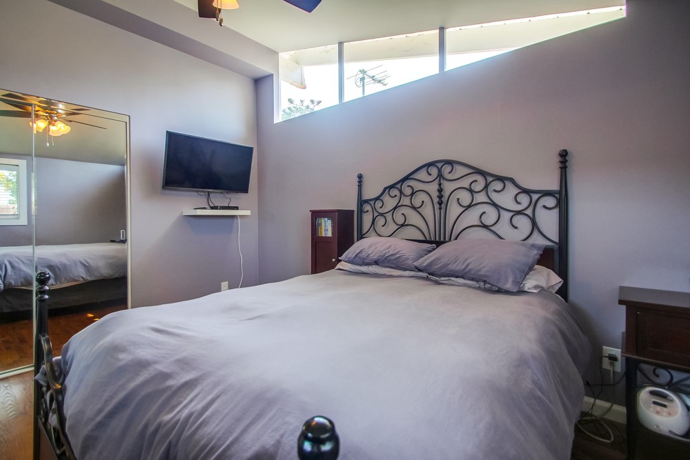 Virtual tour photo 28 of 56 for 5543 Brunswick Ave