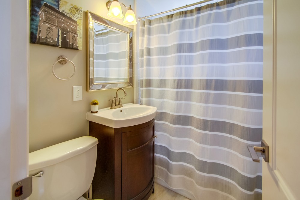 Virtual tour photo 41 of 56 for 5543 Brunswick Ave