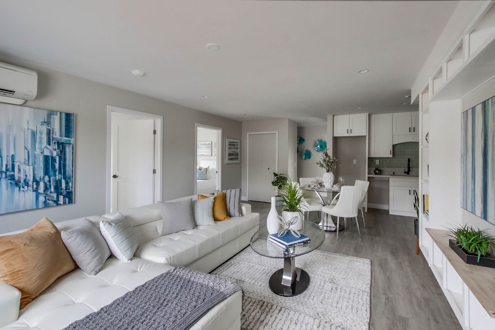 Virtual tour photo 1 of 22 for 5548 Riley St