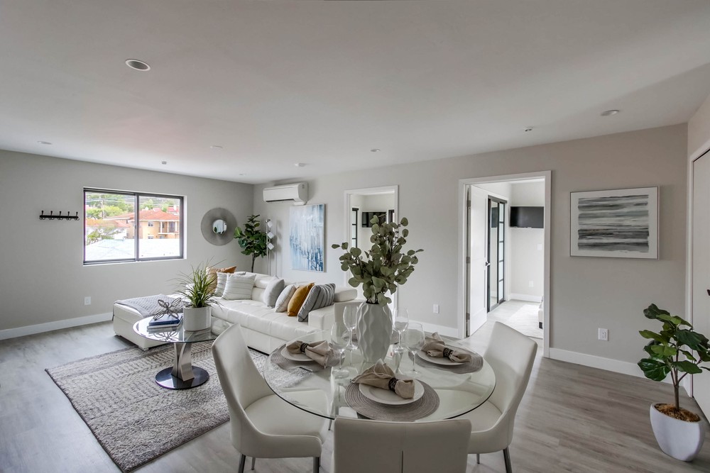 Virtual tour photo 7 of 22 for 5548 Riley St