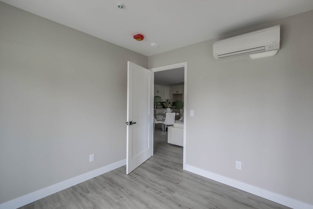 Virtual tour photo 19 of 22 for 5548 Riley St